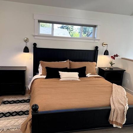 Brand New Custom Built Cottage In Downtown W/Pool! Salem Eksteriør billede